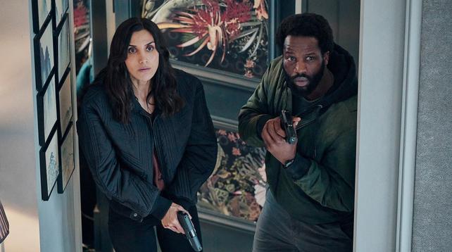 Narges Rashidi and Ṣọpẹ́ Dìrísù in Season 3 Gangs of London