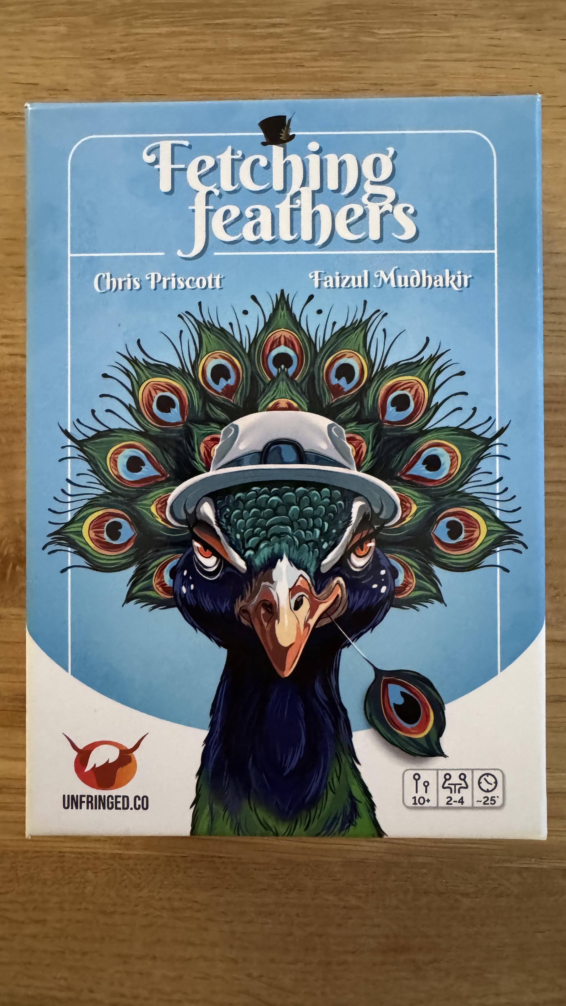 Fetching Feathers Cover. Pfau mit hut