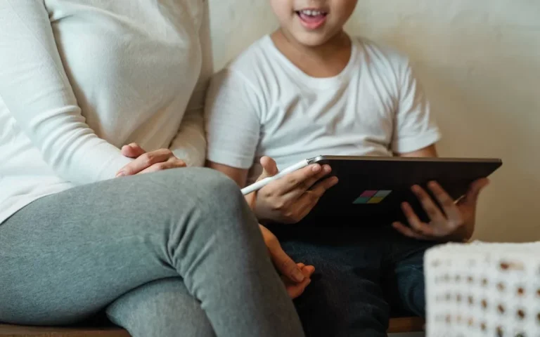 Regulating Screen Time: Media Guidelines For Your Children by Jo Ann Gramlich, M.S.