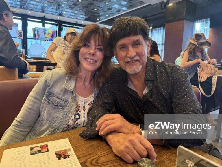 Unforgettable Melodies & Magic: Randi’s Revival Ignites Downtown Nashville!
