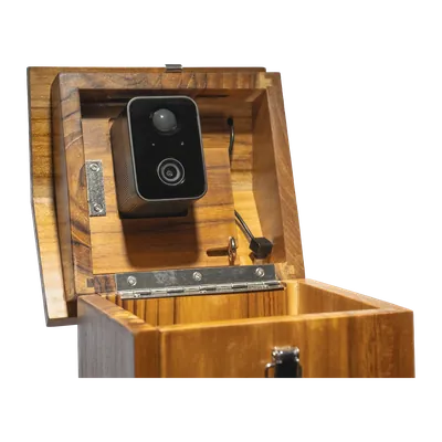 BirdReel NH13T Teakwood Smart Bird House