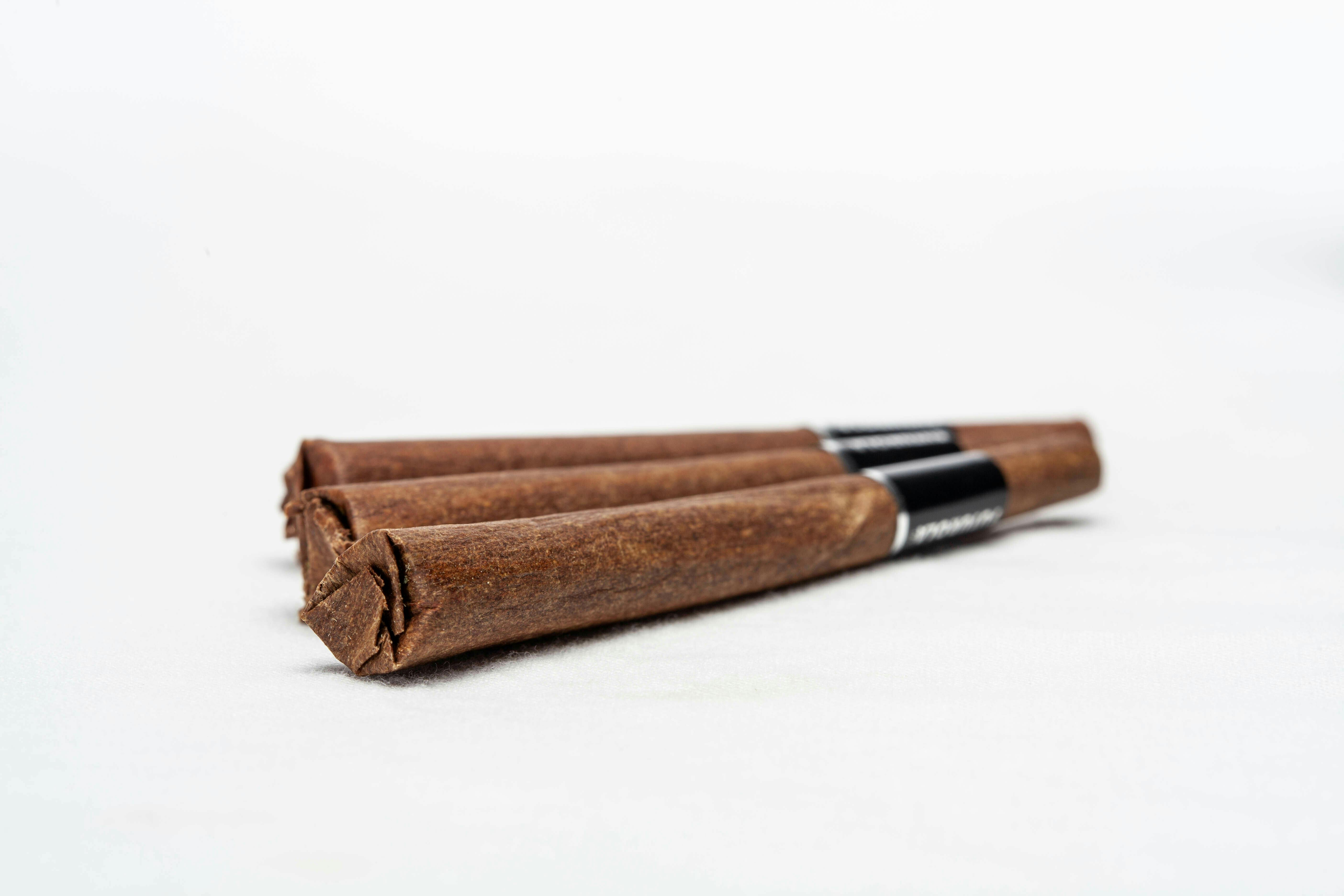 AIMS - Sour Tangie Blunt 1 Gram thumbnail 3